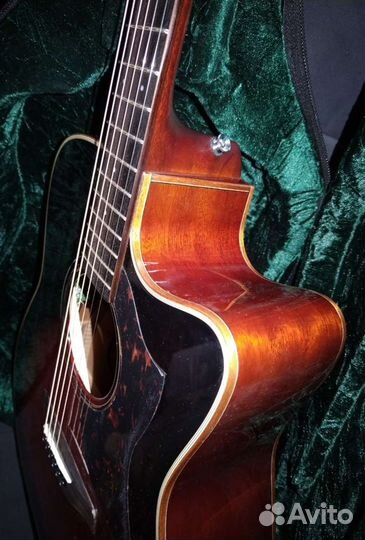 Гитара электроакустика цельная Yamaha A3M с кофром