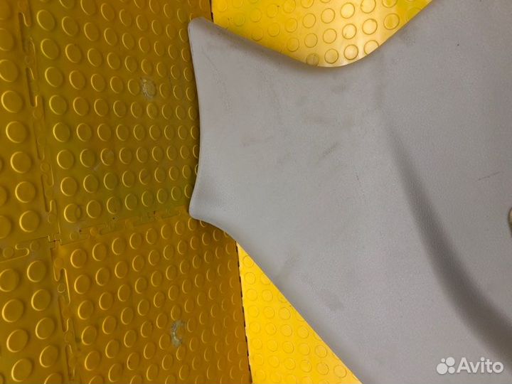 Обшивка стойки задняя левая Renault Logan Stepway