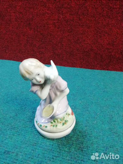 Фарфоровые статуэтки Дети СССР