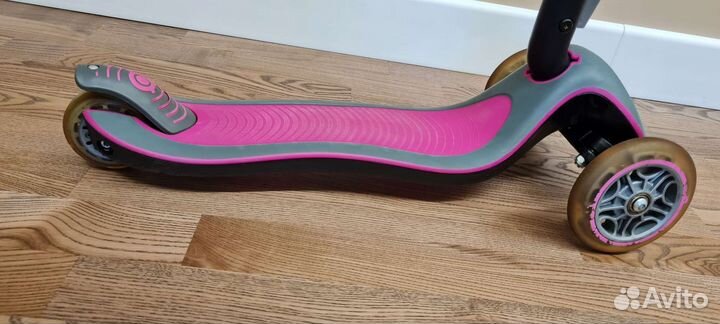 Самокат трехколесный globber