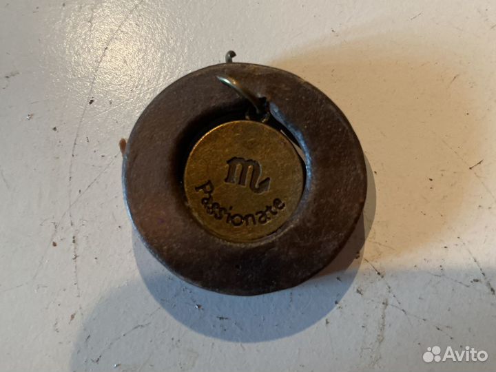 Подвеска на шею