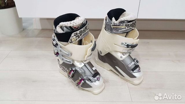 Горнолыжные ботинки с сумкой
