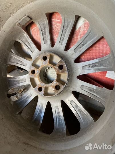 Два диска Subaru r16