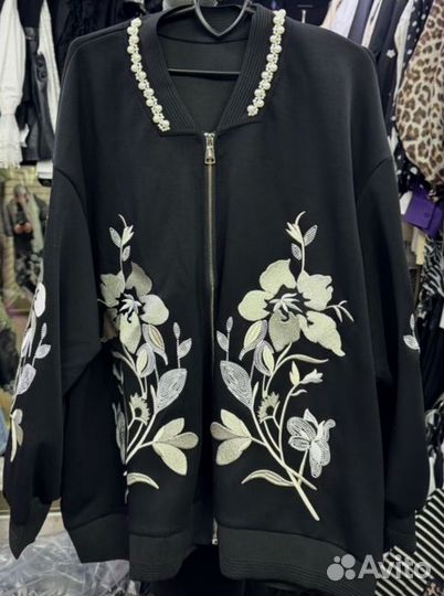 Бомбер с вышивкой 50/60/64