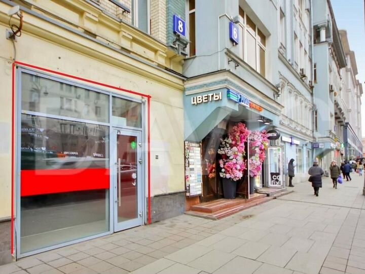 Продам торговое помещение, 375.8 м²