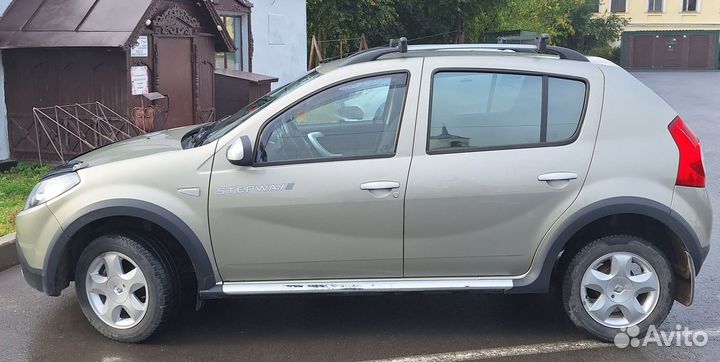 Renault Sandero Stepway 1.6 МТ, 2011, 25 345 км