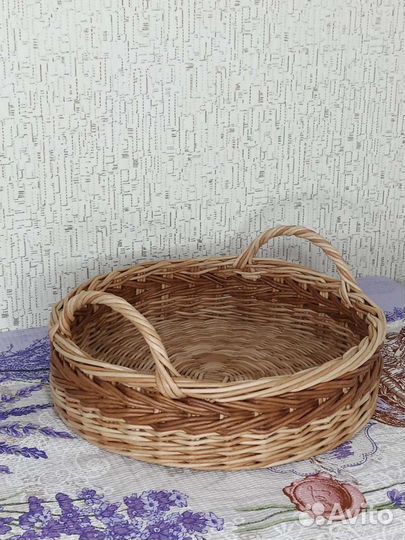 Поднос плетёный