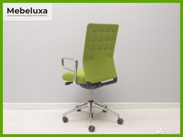 Кресло компьютерное Vitra ID