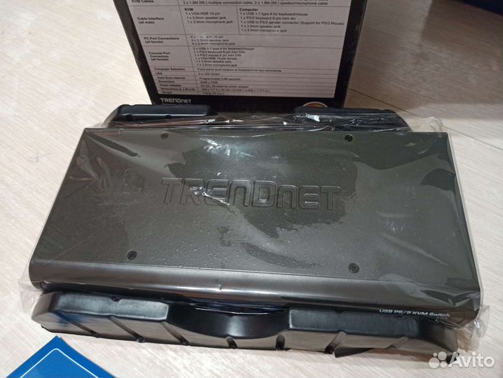 KVM-переключатель trendnet TK-423K