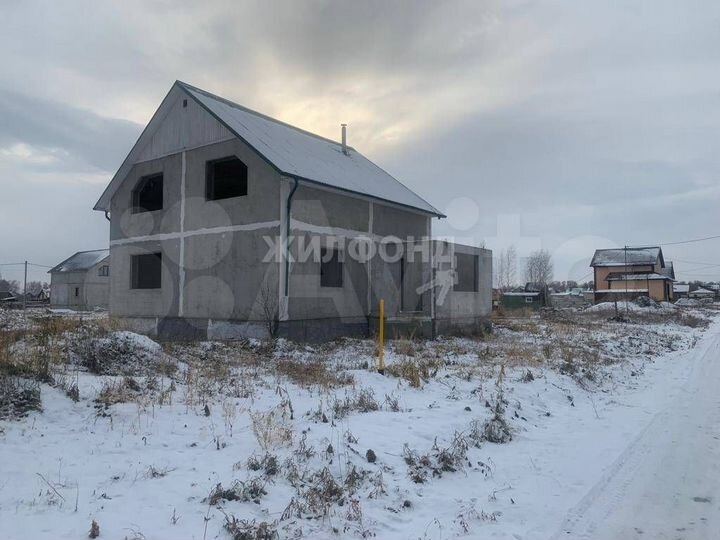 Дом 226,5 м² на участке 12 сот.