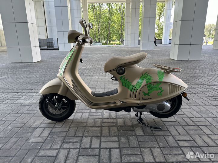 Скутер vespa 946 Dragon 125 (Limited)