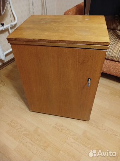 Швейная машинка чайка 134 тумба