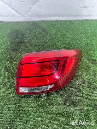 Фонарь задний наружный правый Kia Sportage 3 (SL)