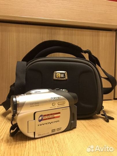 Камера Sony DCR-DVD105E