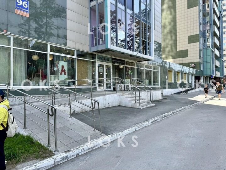 Продажа торгового помещения 180 м² ул. Сухарная