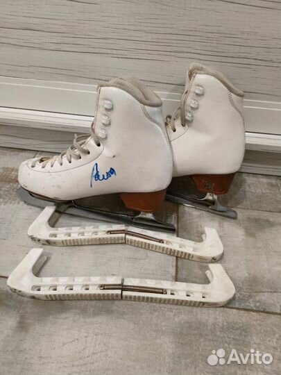 Фигурные коньки risport antares 23