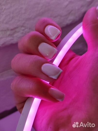 Маникюр и педикюр