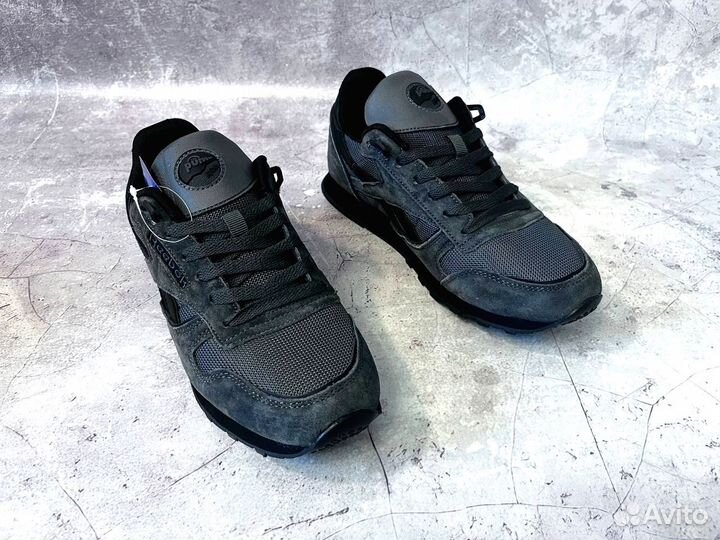 Кроссовки Reebok надежные