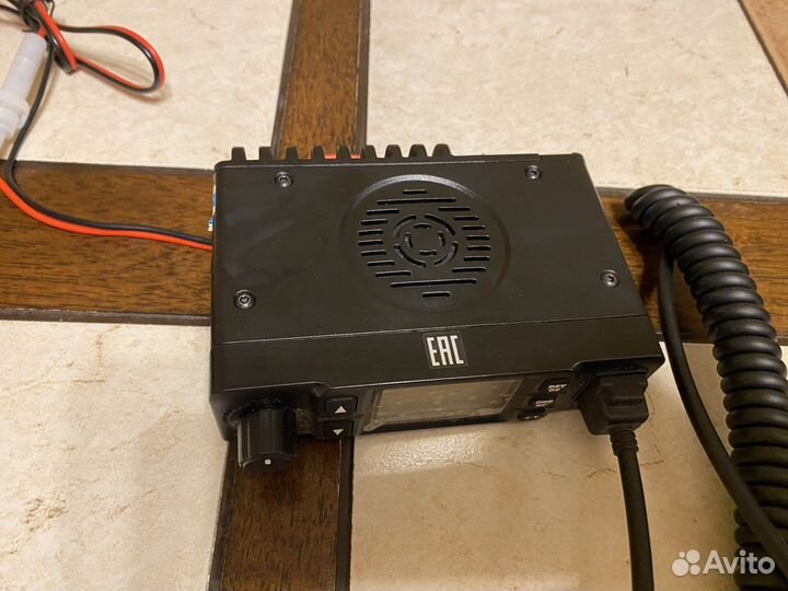 Автомобильная рация с антенной