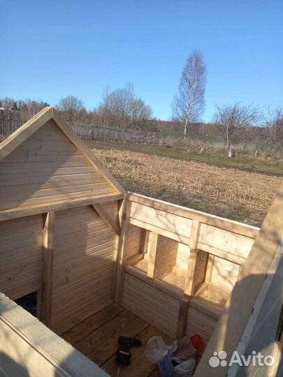 Курятник с выгулом. Очень удобный