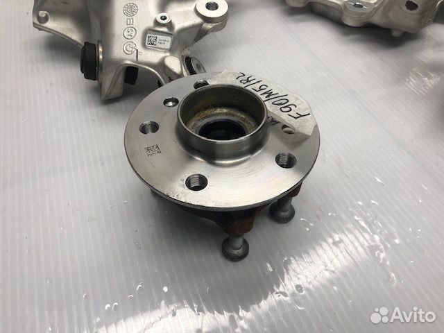 Задний кулак ступица BMW F90 M5