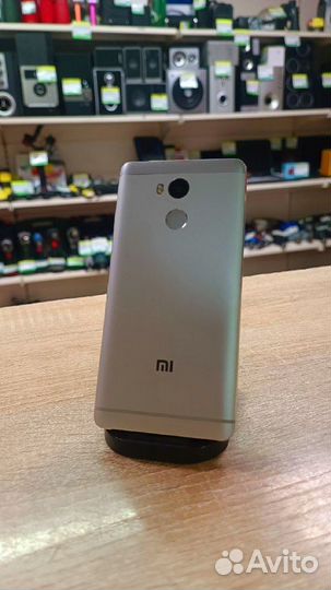 Xiaomi Redmi 4, 3/32 ГБ