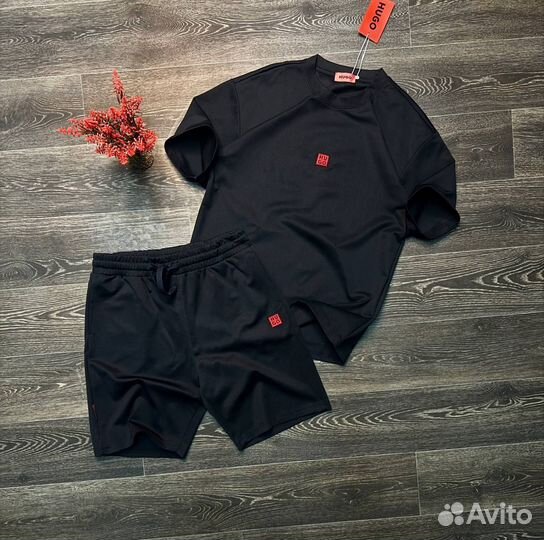 Костюм шорты футболка Hugo Boss