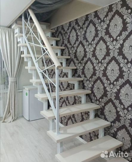 Металлическая лестница