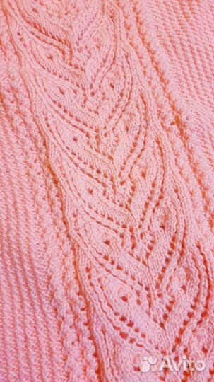 Свитер вязаный женский