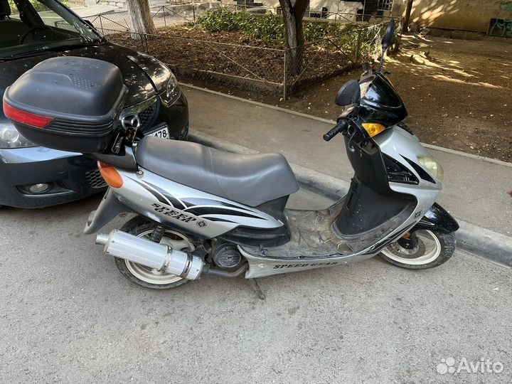 Скутер SpeedGear