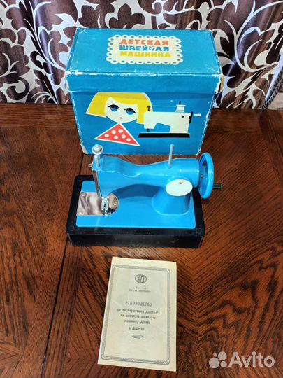 Новая швейная машинка СССР