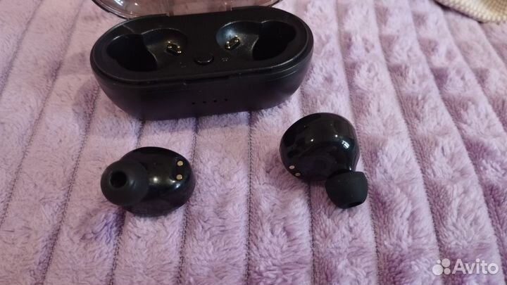 Беспроводные наушники новые