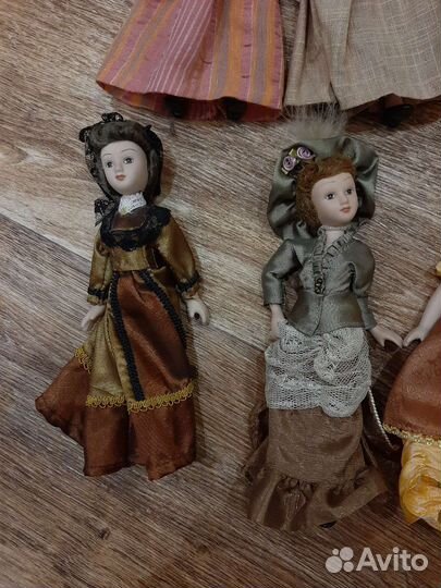 Кукла фарфоровая коллекционная