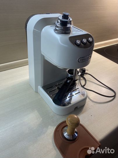 Кофеварка delonghi