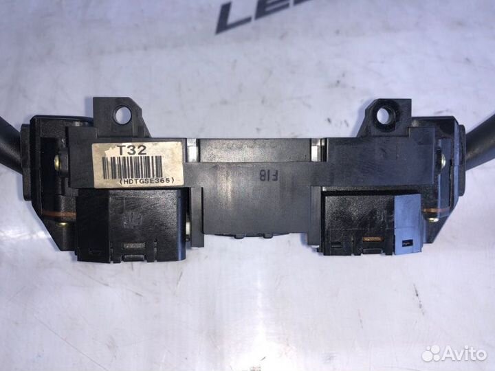 Гитара Hyundai Grandeur 2010