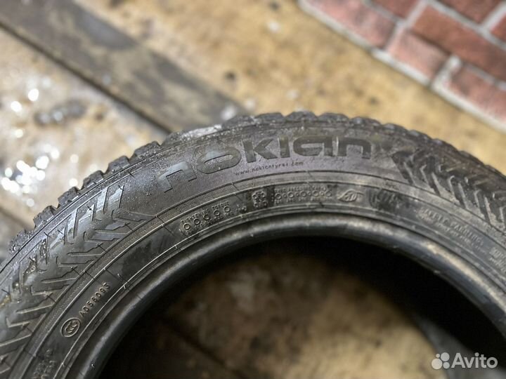 Nokian Tyres Hakkapeliitta 8 225/55 R16 99T