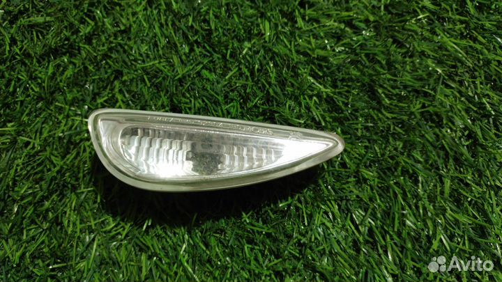 Повторитель в крыло Hyundai Solaris I (2010-2014)