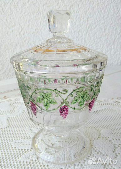 Антикварная бонбоньерка цветное стекло