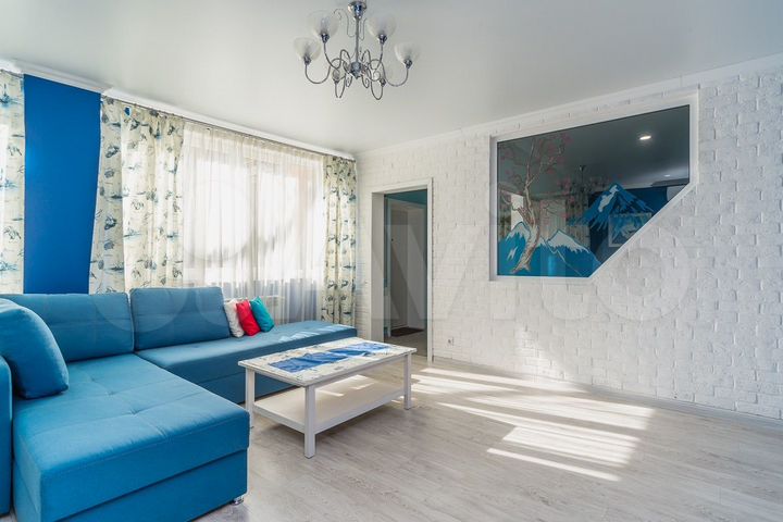 2-к. квартира, 55 м², 2/4 эт.