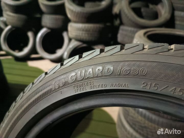 Yokohama Ice Guard IG30 215/45 R17 87Q