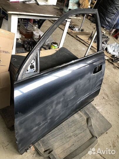 Дверь передняя левая Toyota Carina T190 1992-1996