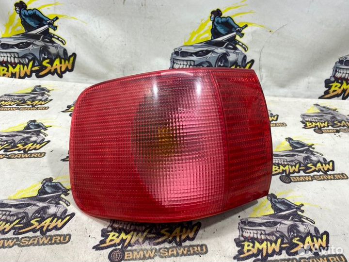 Поворотник задний левый Audi 80 B4 1994