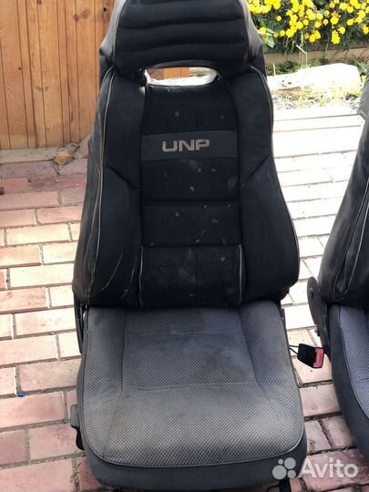 Передние сиденья ваз 2114