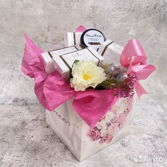 Подарок с чаем, мёдом и шоколадом