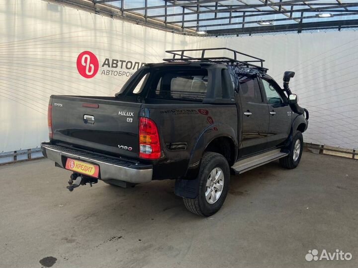 Toyota Hilux 3.0 AT, 2011, 245 000 км