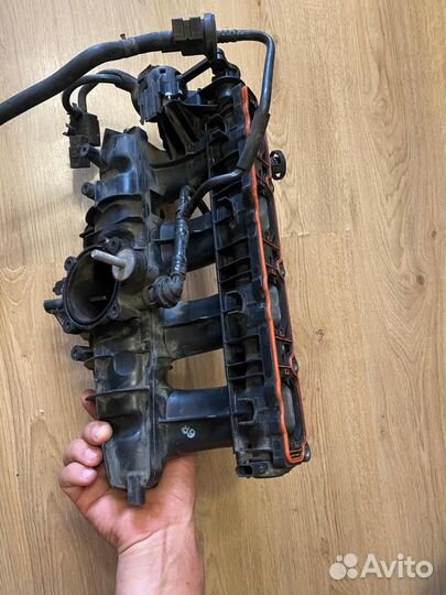 Впускной коллектор