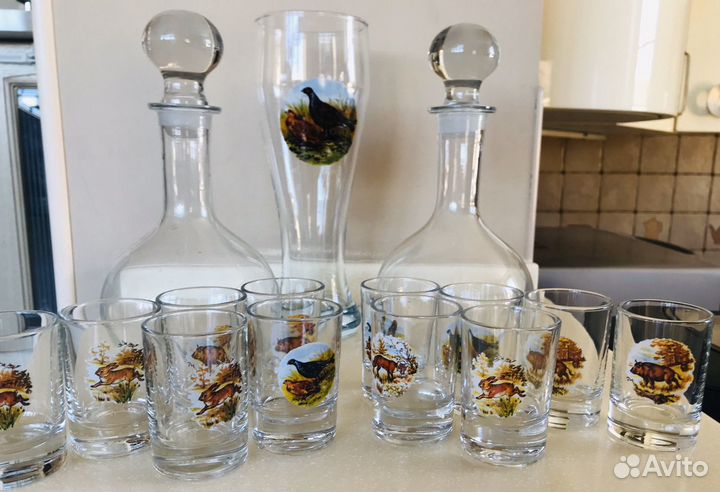 Графин и рюмки