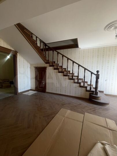 4-к. квартира, 200 м², 5/6 эт.