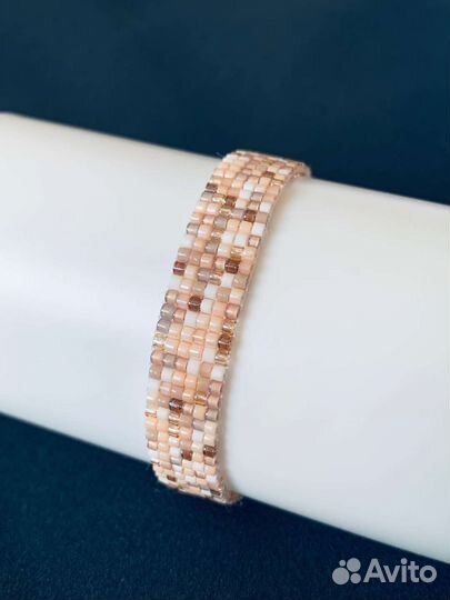 Браслет из бисера