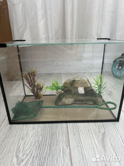Аквариум для рыбок на 5 литров